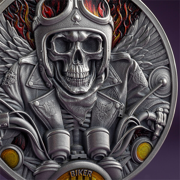 MM_Biker_fragm1_600x600 MM_Biker_fragm1_600x600